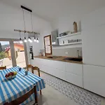 بيت للعطل Sa Domu De Is Istellas *